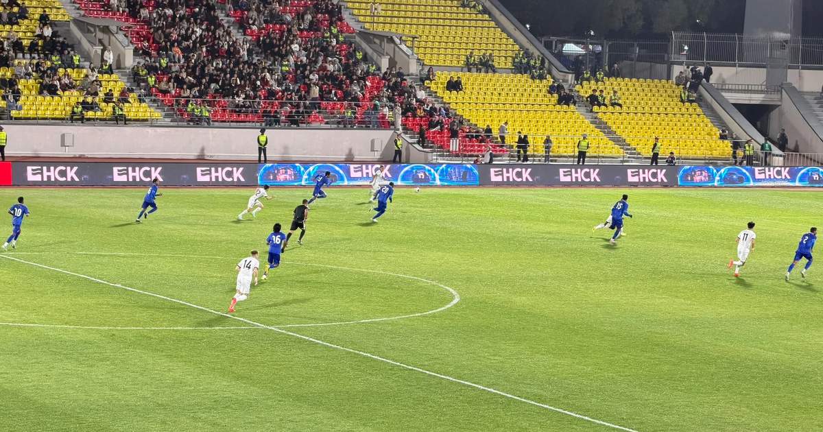 Futbolcu Erbol Atabaev, Kırgızistan-Maldivler maçında ilk golü attı