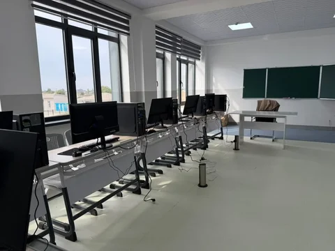 0bad71df-c5e2-.max-2560x1440.format-webp.jpegquality-90.webp