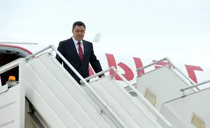Sadır Caparov resmi ziyaret için Kore'ye geldi