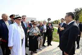 12_MIvZp2G.max-2560x1440.format-webp.jpegquality-90.webp