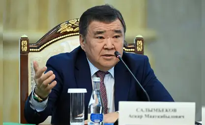 Askar Salımbekov'a "Emgek Baatırı" onur derecesi verildi