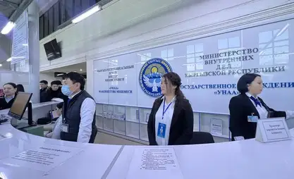 Kırgızistan’ın UNAA Başkanlık Ofisi, ücretsiz ehliyet yenileme ile ilgili bilgileri netleştirdi