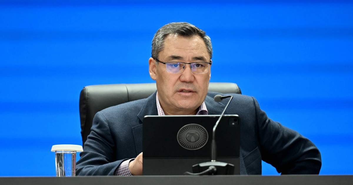 Sadır Caparov, Ala-Buka ilçesi sakinlerinin sorularını cevapladı
