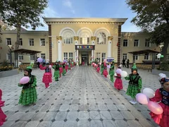 1_q1HeeVN.max-2560x1440.format-webp.jpegquality-90.webp