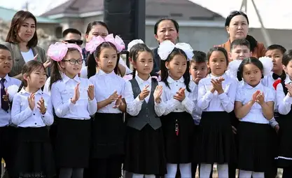 Kırgızistan okul üniformaları konusunda kararını verdi