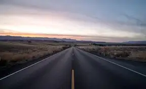 Isık-Köl bölgesinde Karkıra - Sarı-Caz yolu onarılıyor