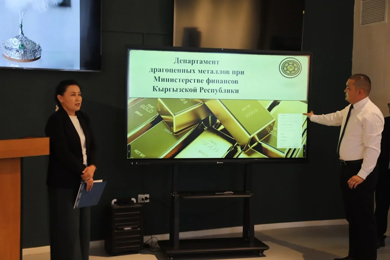 {{ item.title }}