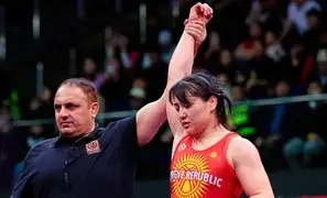 Meerim Cumanazarova Dünya Güreş Şampiyonası'nda çeyrek finale yükseldi