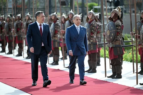 52425485277690_ukcrIR5.max-2560x1440.format-webp.jpegquality-90.webp