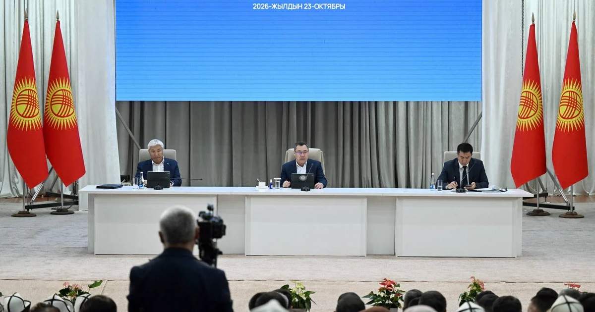 Sadır Caparov, Nooken ve Mayluu-Suu'nun sonuçlarını ve kalkınma planlarını açıkladı
