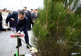 54133315543327_vnK0wvA.max-2560x1440.format-webp.jpegquality-90.webp
