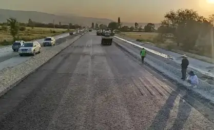 Bişkek-Küntuu-Şopokov yolunda asfaltlama çalışmaları devam ediyor