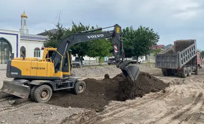 Yeni Manas-Bagış yolunun asfaltlama hazırlıkları başladı