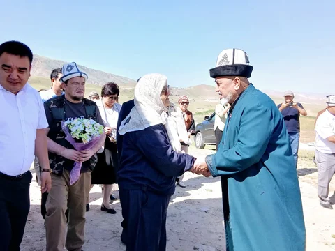 740659420_1544.max-2560x1440.format-webp.jpegquality-90.webp