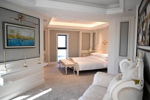 782144957_1652.max-2560x1440.format-webp.jpegquality-90.webp