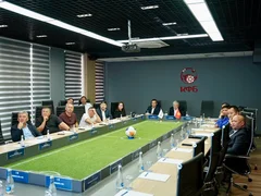 800881806_1765.max-2560x1440.format-webp.jpegquality-90.webp