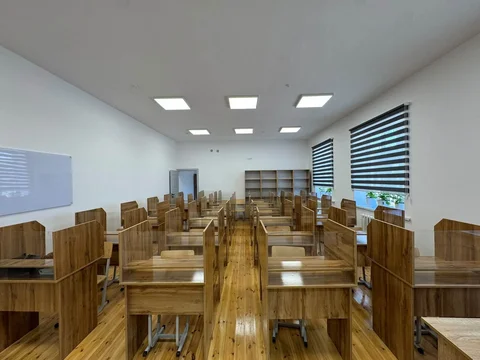 802435513_1586.max-2560x1440.format-webp.jpegquality-90.webp