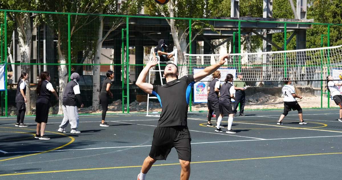 Kırgızistan'da spor gazetecileri için bir Spartakiad Isık-Köl'de başladı
