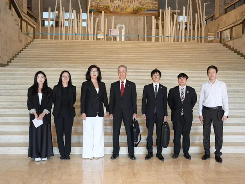 811534037_2829.max-2560x1440.format-webp.jpegquality-90.webp
