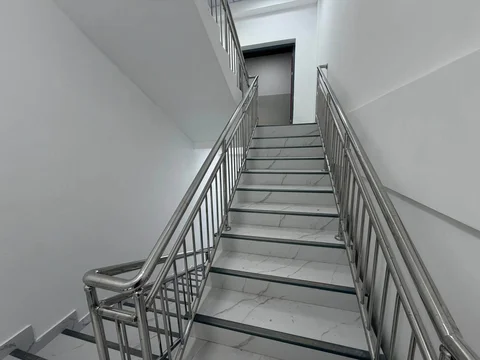 827861762_1605.max-2560x1440.format-webp.jpegquality-90.webp