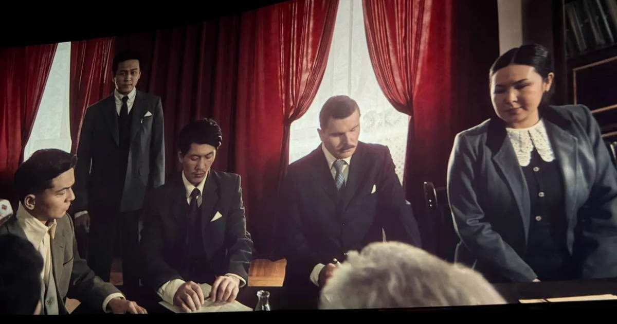"Cusup" filmi Bişkek'te sağlık çalışanları ve eczacılara gösterildi