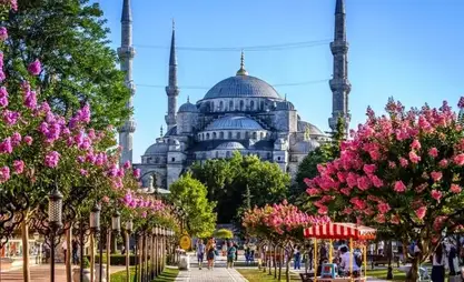 Büyükelçi Ruslan Kazakbaev, Türkiye Genç Girişimciler Derneği Yönetim Kurulu üyeleriyle bir araya geldi