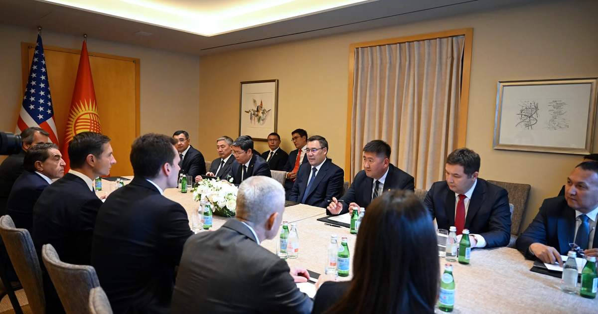 Kırgızistan, ABD'den 10 adet ana hat yük lokomotifi satın alacak