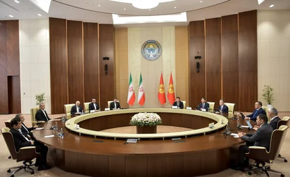 Sadır Caparov, İran Cumhurbaşkanı Mesud Pezeşkian ile görüştü