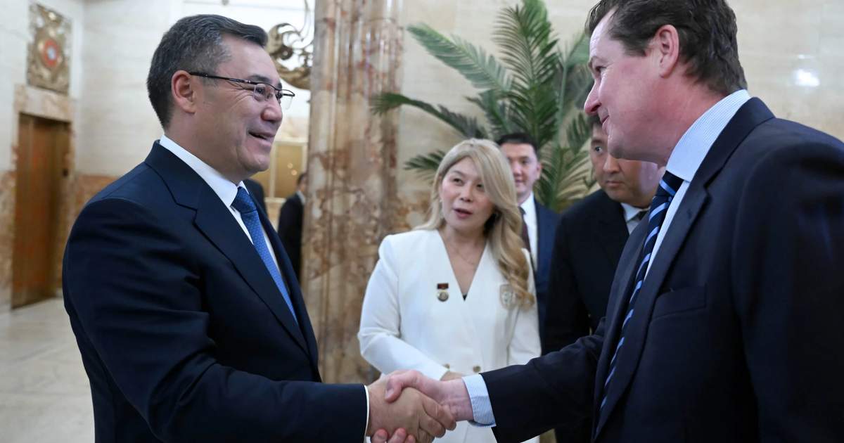 Sadır Caparov, New York'taki StoneX Grubu Ofisini ziyaret etti