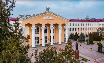 Üç bölgesel üniversite Cusup Balasagın Kırgız Milli Üniversitesi ile birleşti