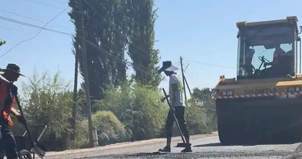 Suzak'ta Kaşka-Terek-Katrankı yolu asfaltlanıyor