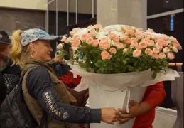 VIK_1OCaUh4.max-320x180.format-webp.webp