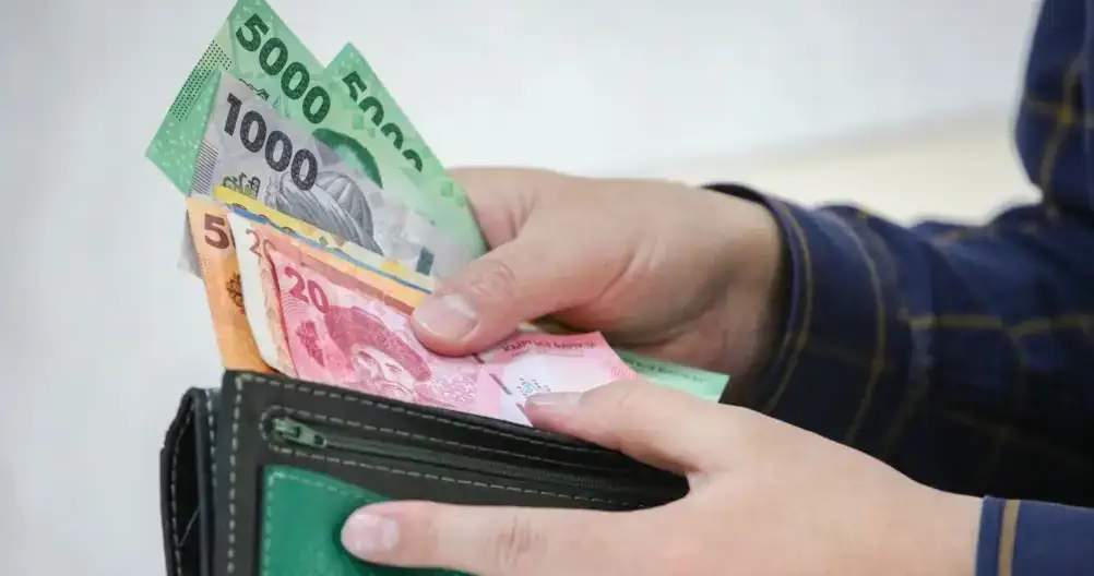 Ekim ayından itibaren 46.000'den fazla kamu sektörü çalışanı maaş zammı alacak