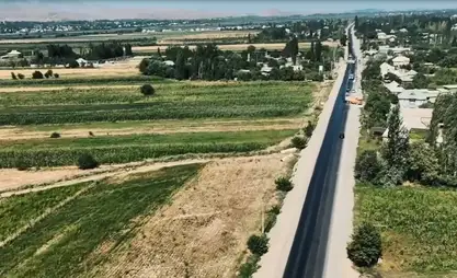 Oş-Batken-Razzakov karayoluna asfalt dökülüyor