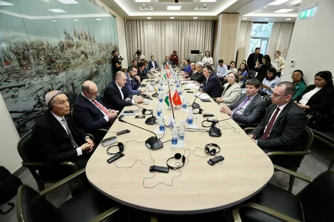 a0710f27-d9b6-.max-2560x1440.format-webp.jpegquality-90.webp