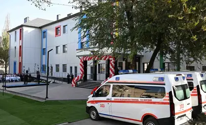Sabırbek Cumabekov, ülkedeki büyük ölçekli sağlık tesislerinin inşasına dikkat çekti
