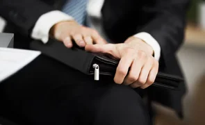 confident-businessm.2e16d0ba.format-webp.fill-1668x1014.webp