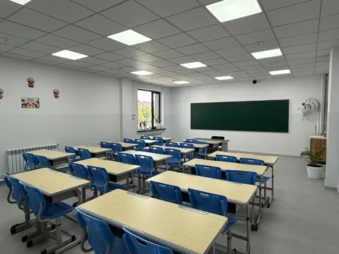 dbba46b5-d0df-.max-2560x1440.format-webp.jpegquality-90.webp