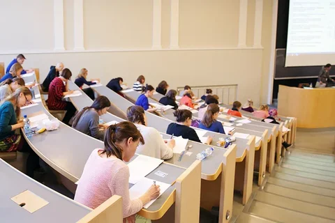 helsinki_university_auditoriu.max-1920x1080.format-webp.webp