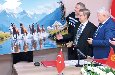 orta-asyaya-buyuk-enerji-ihlas-holding-ile-kirgizistan-hukumeti-nihai-imzalari-atti-17548596124539_3.jpg