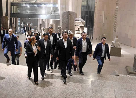 photo_52156914_XkxqIIk.max-2560x1440.format-webp.jpegquality-90.webp