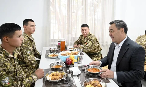 photo_53615858_q9g6Qq9.max-2560x1440.format-webp.jpegquality-90.webp