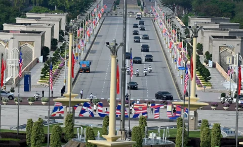 photo_53953795_eh652U7.max-2560x1440.format-webp.jpegquality-90.webp