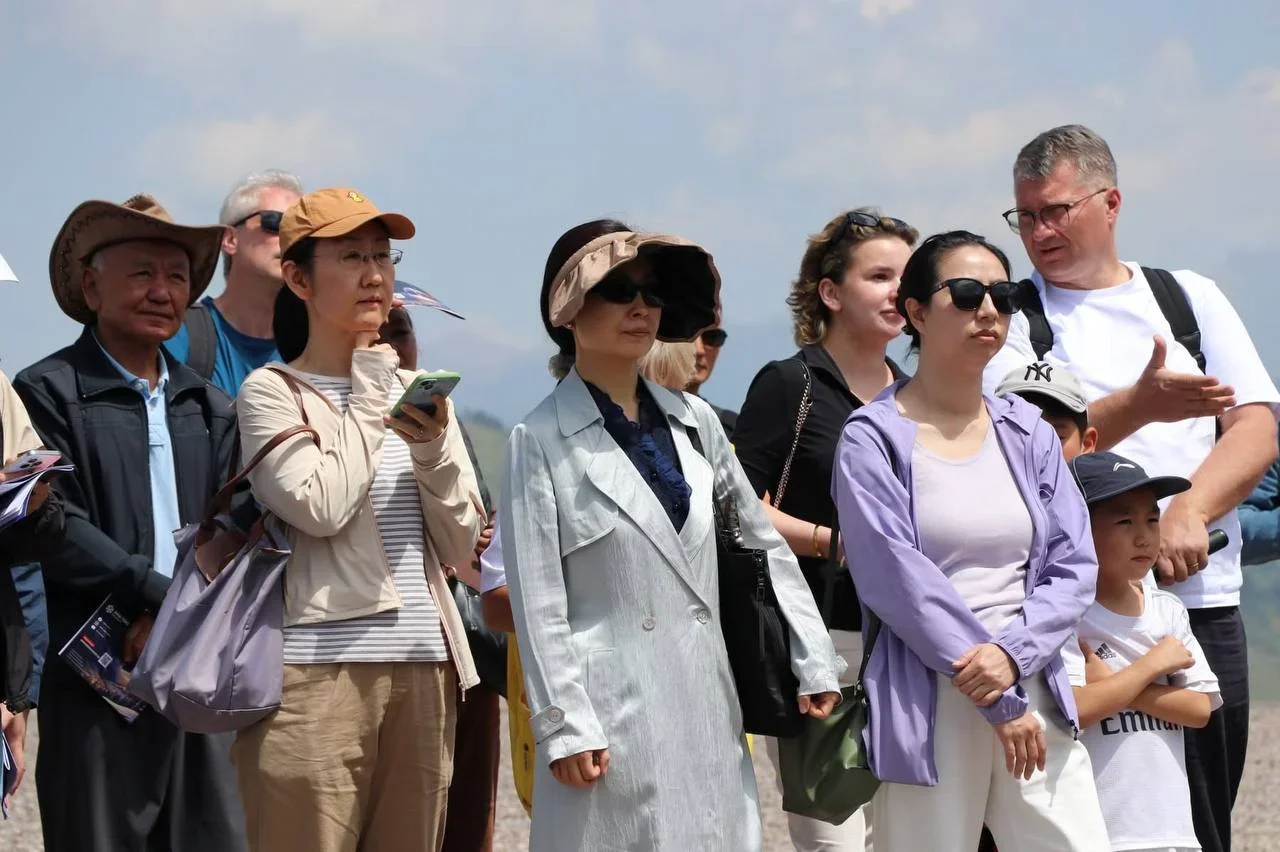 {{ item.title }}