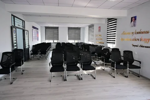 photo_54742330_YsC7QQL.max-2560x1440.format-webp.jpegquality-90.webp