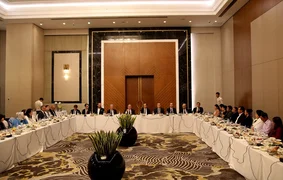 turkiye-nin-biskek-buyukelcisi-mekin-mustafa-kemal-okem-kirgizistan-in-baskenti-biskek-te-cesitli-117353.jpg